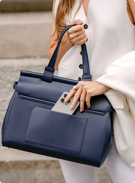 Convenient phone pocket