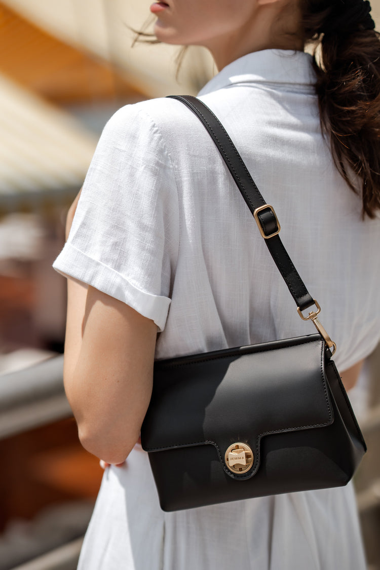 Color - Black